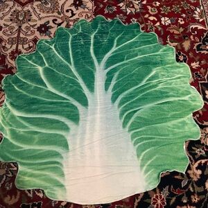 Leaf-Shaped Green and White small throw or rug cabbage or bok choy
